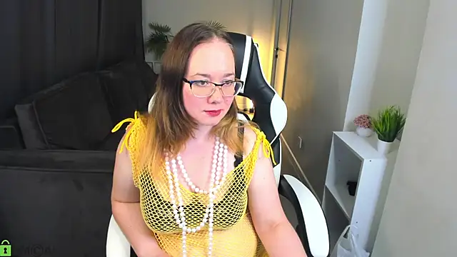 Snapshot of Dixon_Ross chatting on 06-16-26, 11:54 Dixon Ross online show from 06-16-26, 11:54