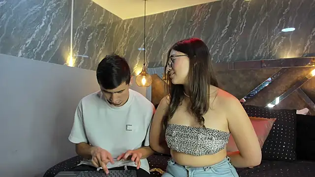 ChloeandAdam online show from 04-08-26, 07:43