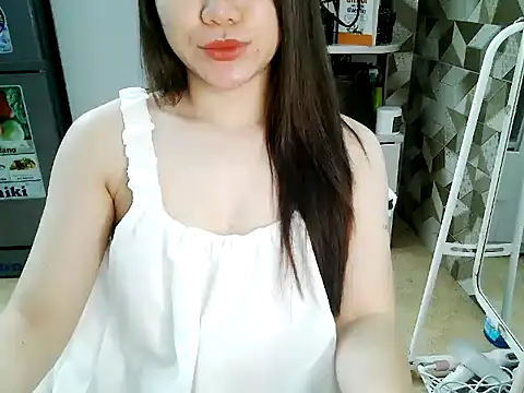 Snapshot of Amy8386 chatting on 02-08-26, 06:11 Amy8386 online show from 02-08-26, 06:11