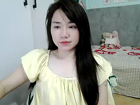 Snapshot of Amy8386 chatting on 05-05-26, 06:11 Amy8386 online show from 05-05-26, 06:11