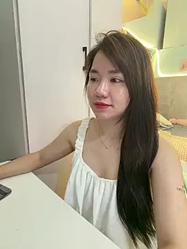 Amy8386 online show from 06-18-26, 04:11