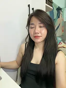 Snapshot of Amy8386 chatting on 05-08-26, 04:44 Amy8386 online show from 05-08-26, 04:44