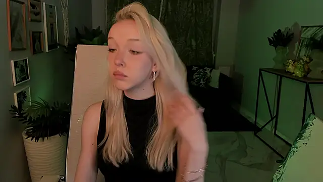 MaoqiBeverly online show from 02-16-26, 05:44