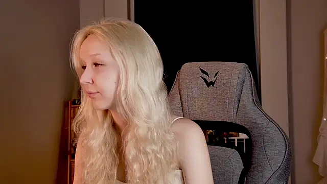 MaoqiBeverly online show from 07-20-26, 05:37