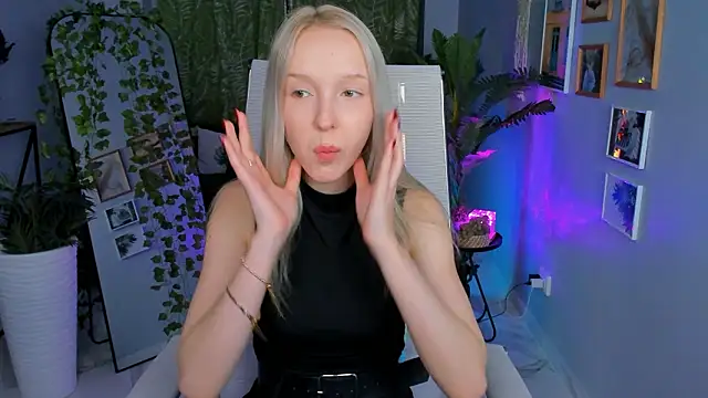 MaoqiBeverly online show from 03-27-26, 08:37