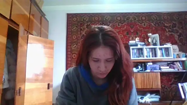 NickiKisinger online show from 04-10-26, 08:43