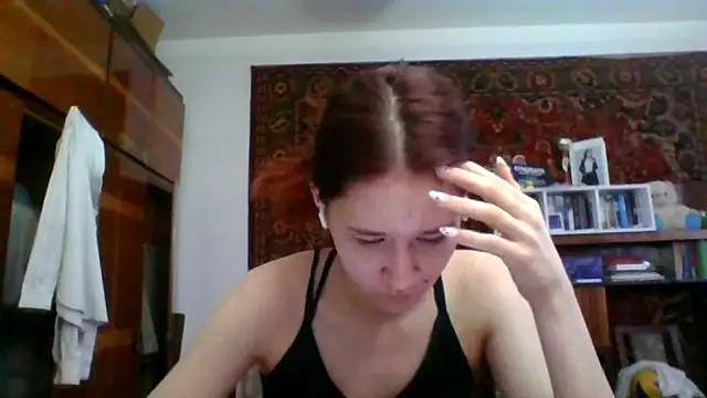 NickiKisinger online show from 03-06-26, 05:13