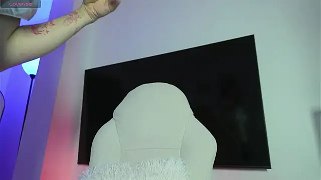 Just Lu online show from 03-05-26, 05:37