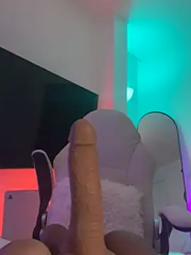 Just Lu online show from 02-08-26, 04:05