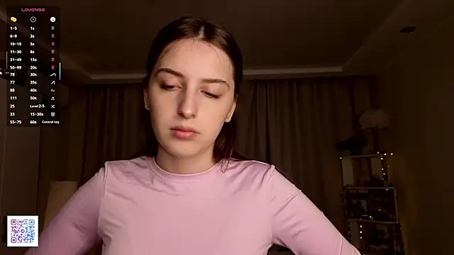 LeanneDinkle online show from 04-11-26, 04:31