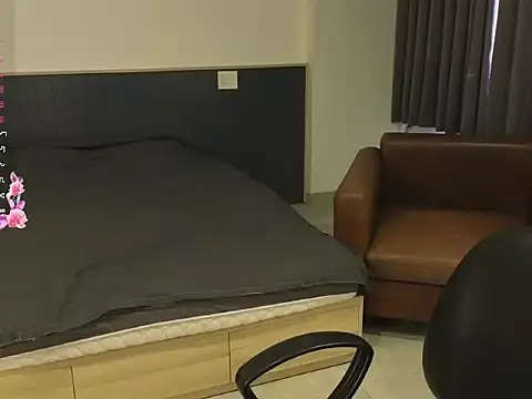 Snapshot of baby_boomqt chatting on 03-04-26, 03:14 baby boomqt online show from 03-04-26, 03:14