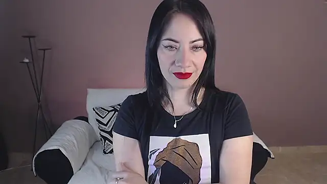Bella jh online show from 06-18-26, 02:00