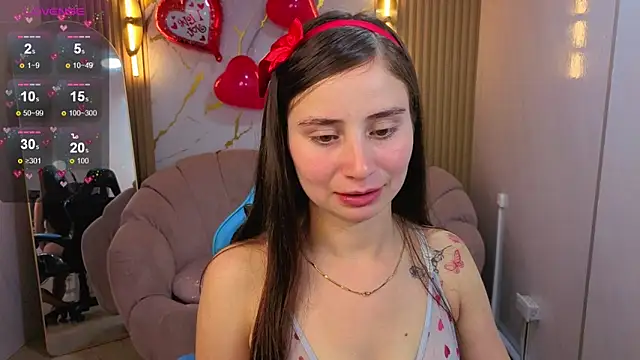 Ariana18 b online show from 02-11-26, 01:00