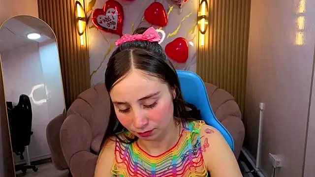 Ariana18 b online show from 02-20-26, 12:51