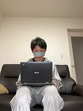 K0U-123 online show from 03-11-26, 01:49