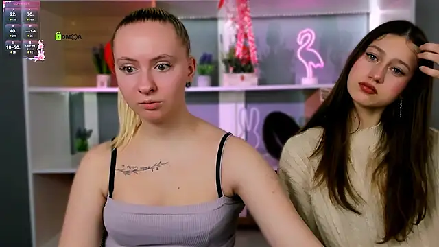 Snapshot of arianaa_cat chatting on 02-22-26, 09:00 arianaa cat online show from 02-22-26, 09:00