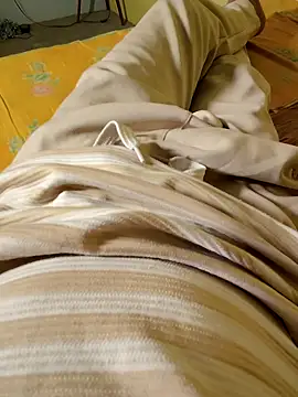 Snapshot of sexkingshiv chatting on 04-22-26, 07:04 sexkingshiv online show from 04-22-26, 07:04