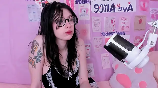 Snapshot of NessaV chatting on 02-01-26, 09:07 NessaV online show from 02-01-26, 09:07