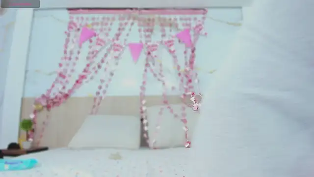 Snapshot of rebecca_ponce_ chatting on 02-13-26, 06:52 rebecca ponce online show from 02-13-26, 06:52