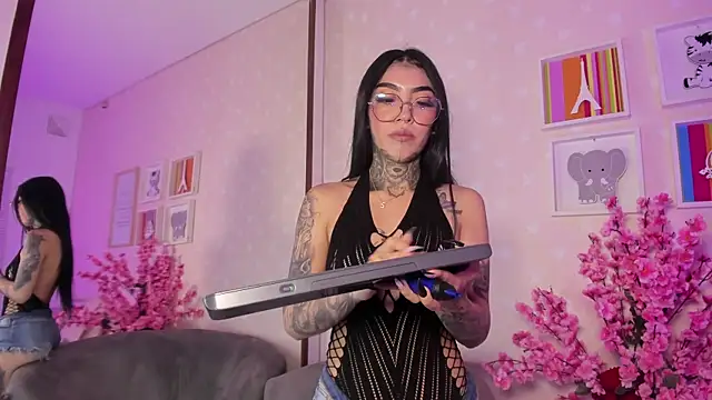 Ashley Blum  online show from 03-15-26, 12:01