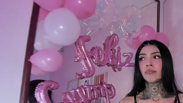 Ashley Blum  online show from 03-05-26, 12:24