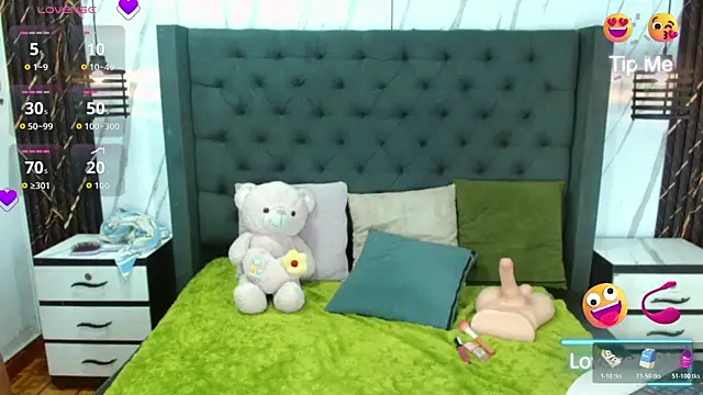 Sophia Valentina online show from 03-25-26, 04:56