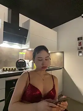 Just-Lilly online show from 03-07-26, 12:43