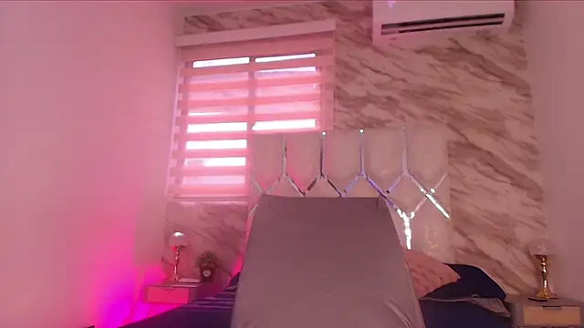 Snapshot of ivanna_vg chatting on 03-28-26, 07:37 ivanna vg online show from 03-28-26, 07:37