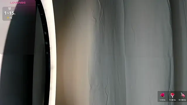 Snapshot of Lucia_velez chatting on 02-20-26, 02:19 Lucia velez online show from 02-20-26, 02:19