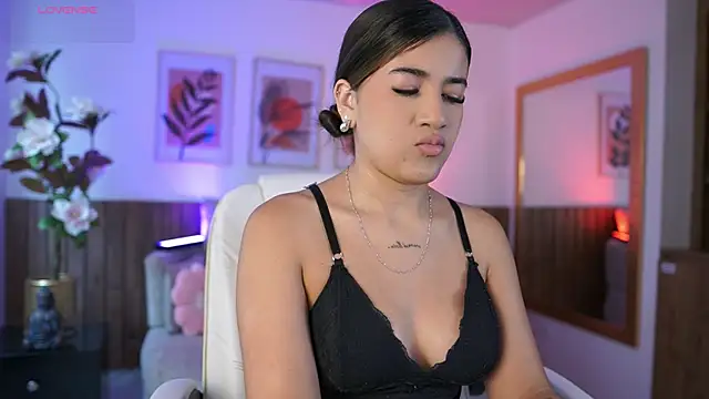 IvyGrabes online show from 06-15-26, 07:13