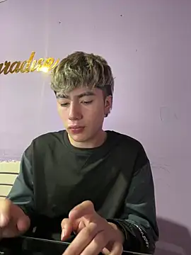 AlexanderCollman2 online show from 04-10-26, 02:29