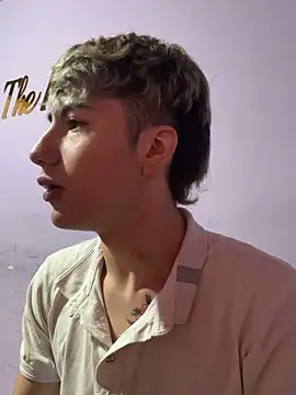 AlexanderCollman2 online show from 04-06-26, 03:57