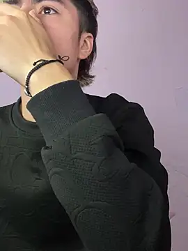 AlexanderCollman2 online show from 04-18-26, 11:16