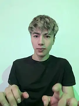 AlexanderCollman2 online show from 04-23-26, 02:40