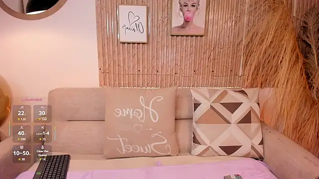 Sally Dvine online show from 03-25-26, 07:57