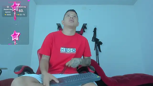 Snapshot of Steven_and_Camilo18 chatting on 03-03-26, 11:28 Steven and Camilo18 online show from 03-03-26, 11:28