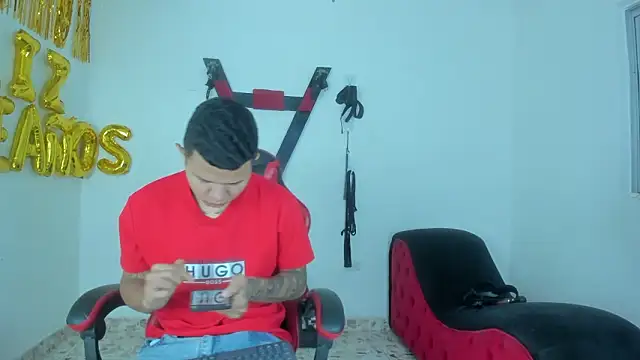 Snapshot of Steven_and_Camilo18 chatting on 02-09-26, 11:30 Steven and Camilo18 online show from 02-09-26, 11:30