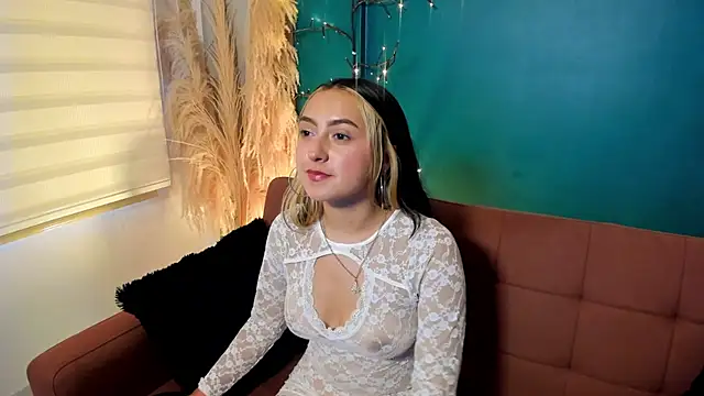 Snapshot of Giselle_Laurens_ chatting on 02-11-26, 09:14 Giselle Laurens online show from 02-11-26, 09:14