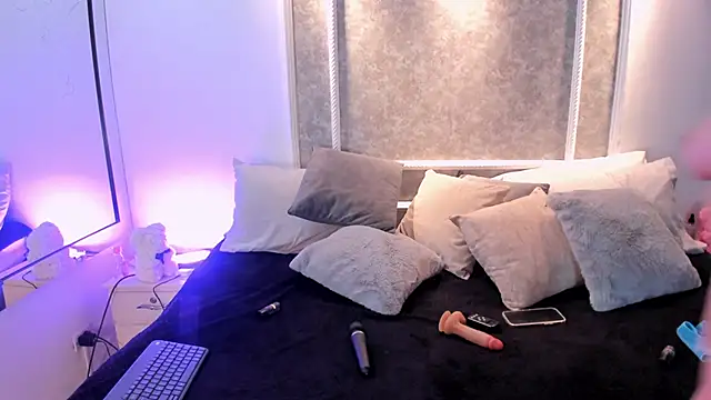 celestesun23 online show from 02-28-26, 01:22