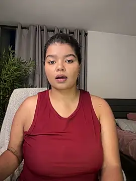 Snapshot of moonhelen chatting on 02-23-26, 11:38 moonhelen online show from 02-23-26, 11:38