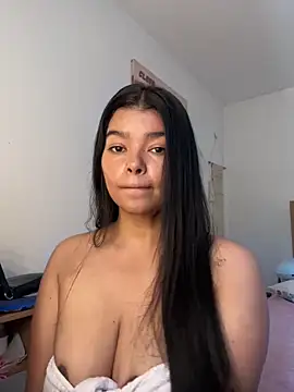 Snapshot of moonhelen chatting on 05-14-26, 06:16 moonhelen online show from 05-14-26, 06:16