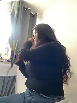 moonhelen online show from 03-13-26, 06:46