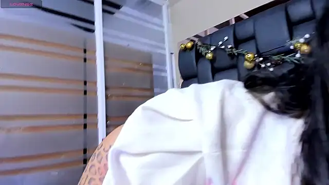 Isabella falcon online show from 04-01-26, 02:13