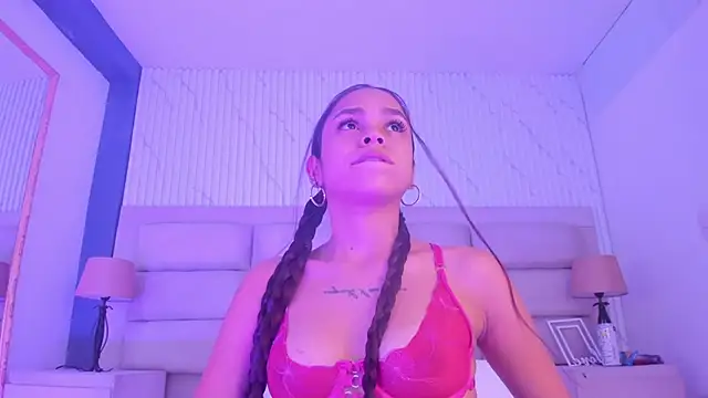 CarolineFyre online show from 02-22-26, 05:10