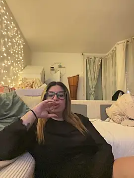 JasmineGlow7 online show from 03-09-26, 09:07