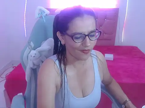 Snapshot of snowhot-69 chatting on 02-09-26, 12:08 snowhot-69 online show from 02-09-26, 12:08