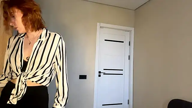 Snapshot of LuxuryRita chatting on 02-23-26, 02:28 LuxuryRita online show from 02-23-26, 02:28