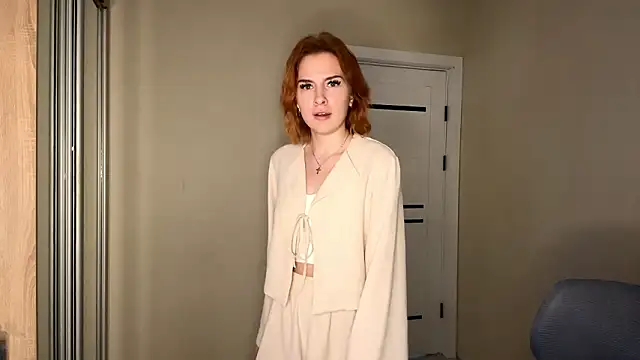 Snapshot of LuxuryRita chatting on 02-16-26, 02:48 LuxuryRita online show from 02-16-26, 02:48