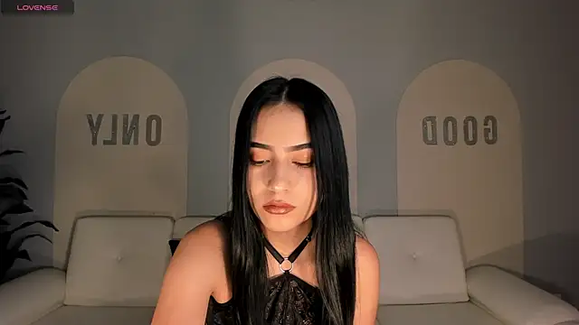 LucieMartin online show from 05-01-26, 07:41