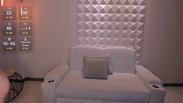 IsabellaMorettiX online show from 03-03-26, 04:19